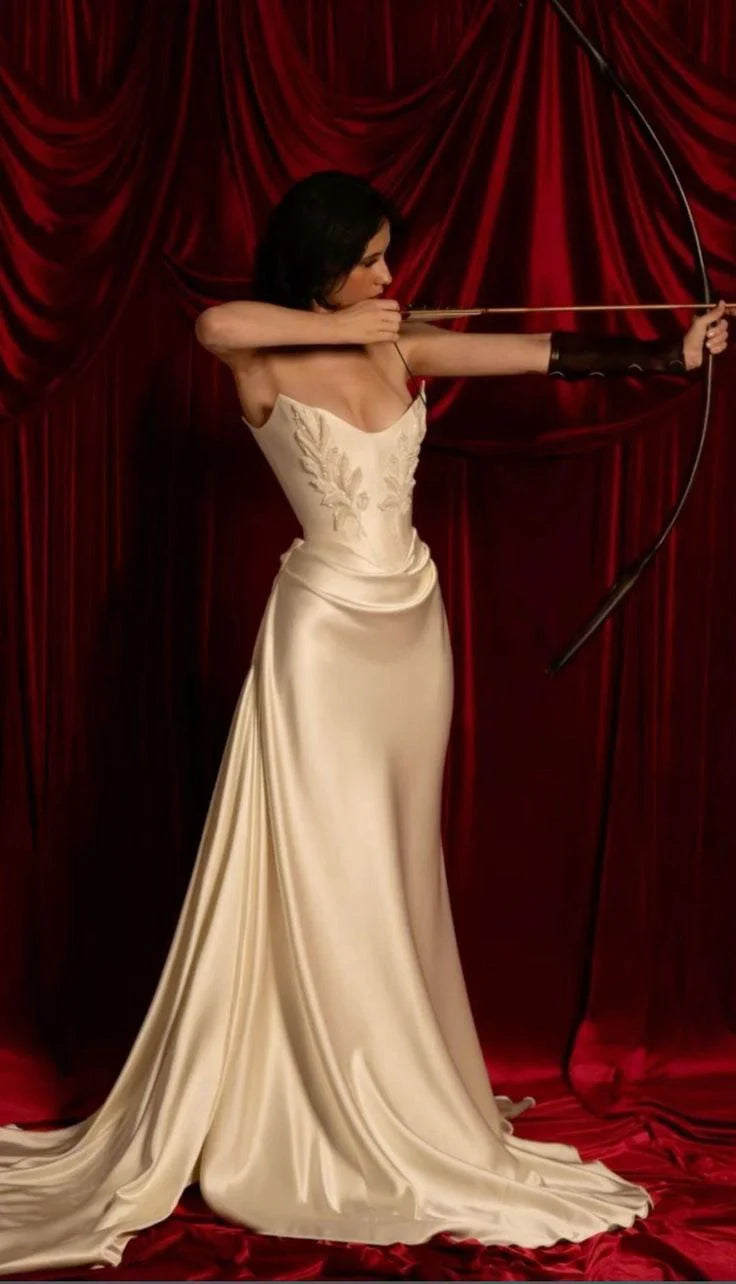 Buyishang Elegant Retro Mermaid Strapless Satin Ruffles Long Party Dress Prom Dresses