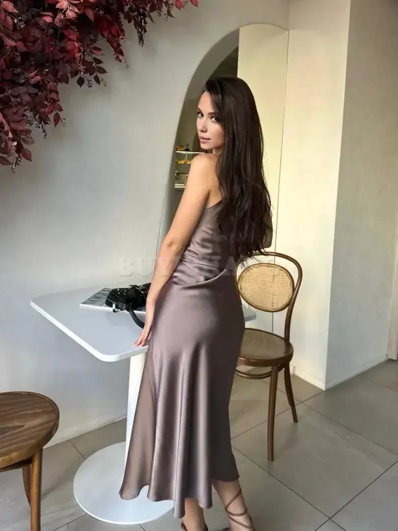 Buyishang Elegant and simple fitting Italian silk satin camisole long dress