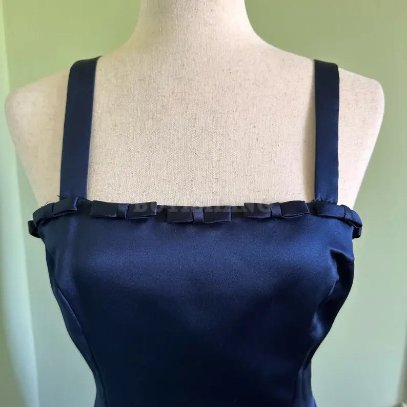 Buyishang Elegant vintage satin blue fitted ball gown with shoulder straps and long skirt