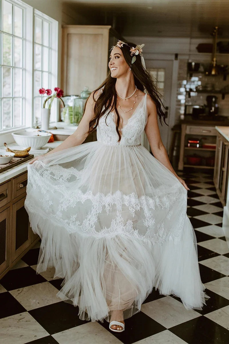 Buyishang Boho V-Neck Lace Tulle Wedding Dress