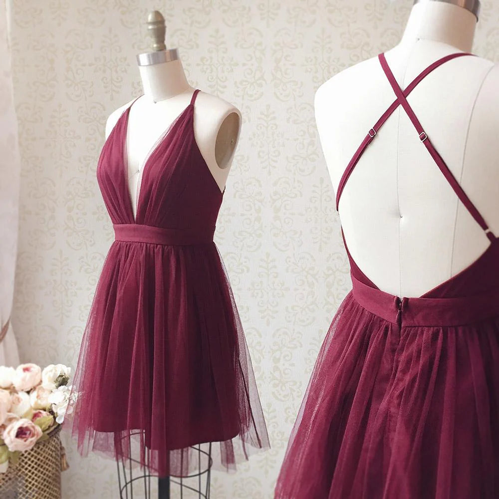 Feminine A-Line V-Neck Tulle Burgundy Short Homecoming Dress