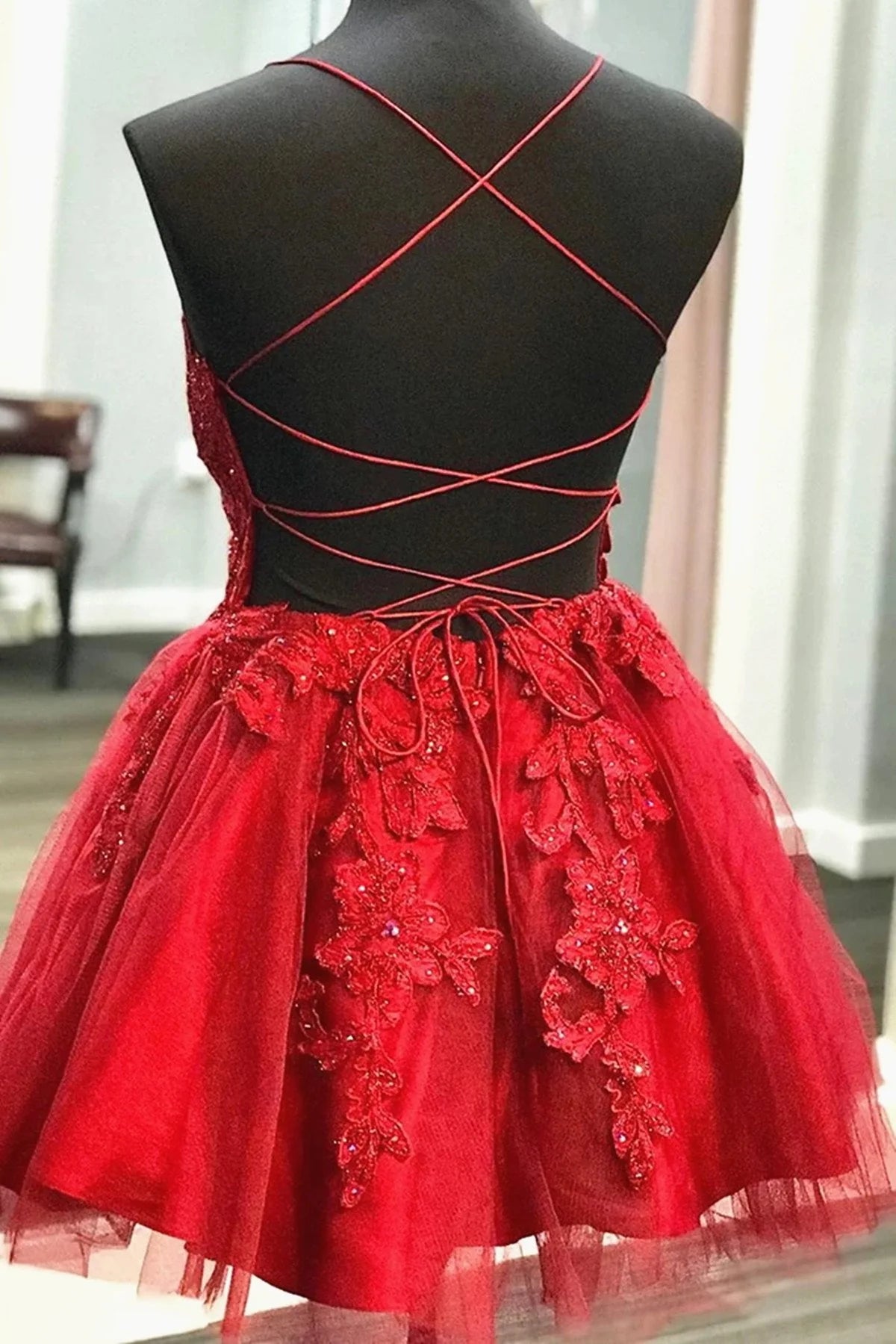 Glamorous A-Line V-Neck Beaded Red Short Homecoming Dress