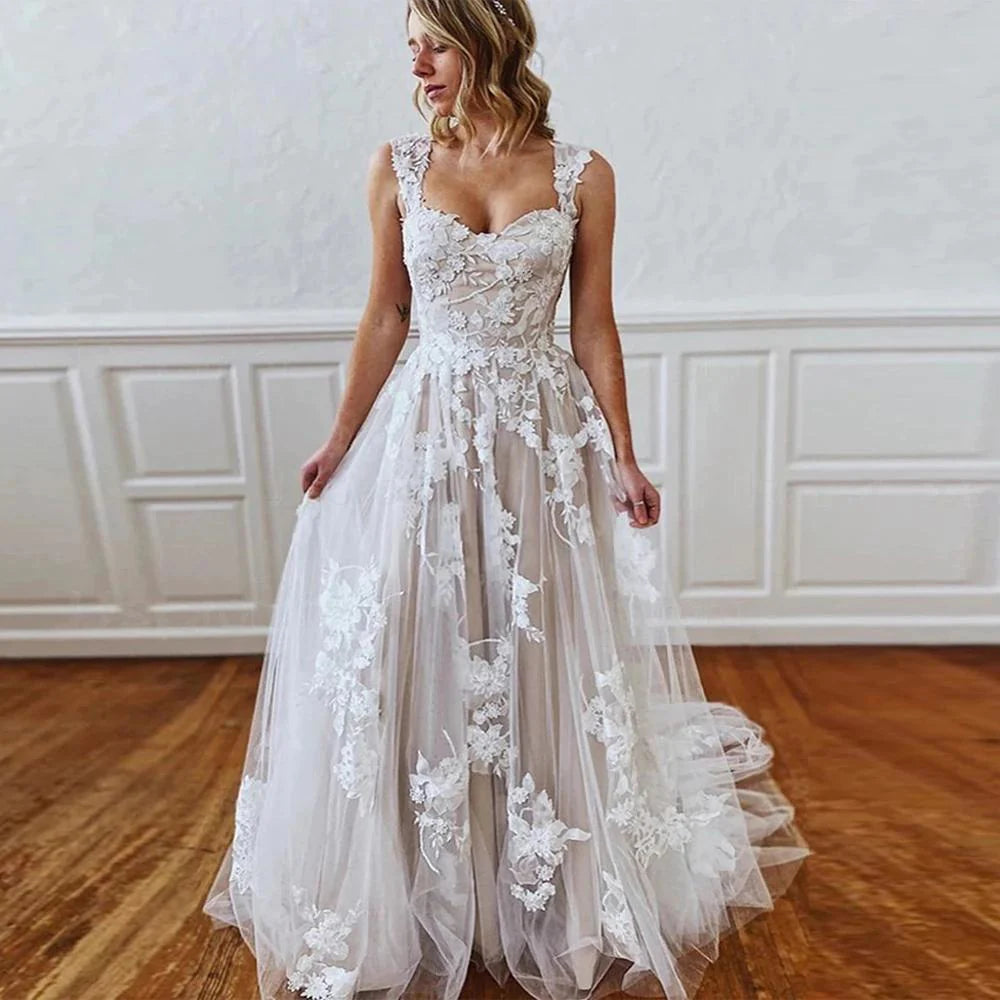 Gorgeous A-line Wedding Dress with Straps Sweetheart Lace Appliques Bride Dress
