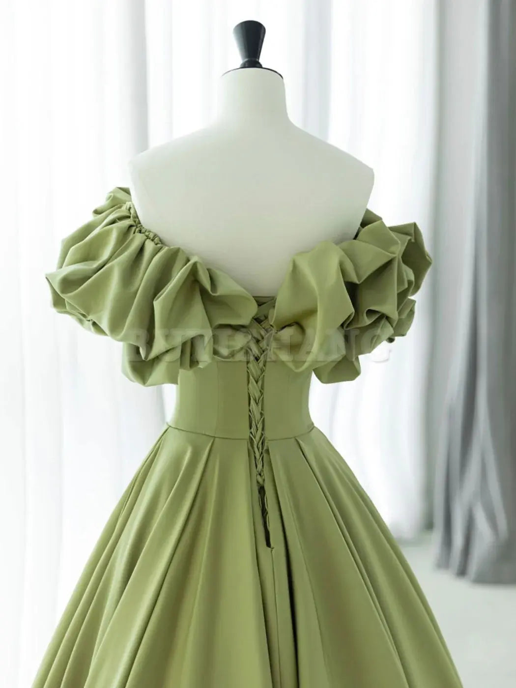 Buyishang Green A-Line Satin Long Prom Dresses Green Formal Evening Dress Bridesmaid dress shop