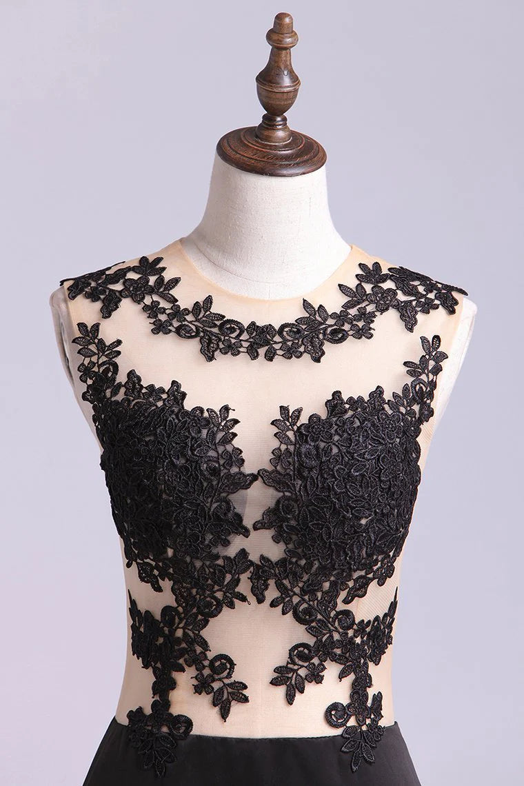 Scoop Mermaid Party Dresses With Applique