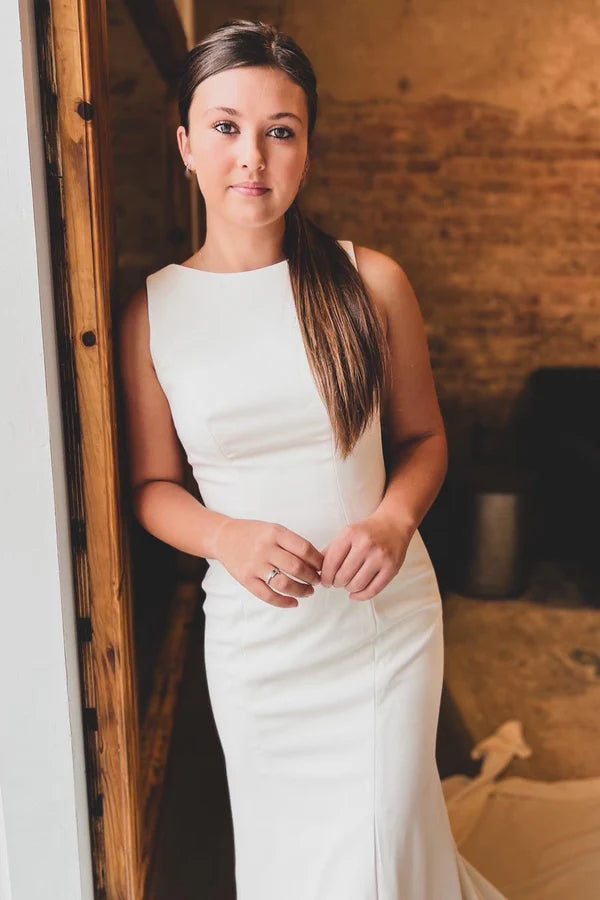 Buyishang White Satin Bateau Open Back Mermaid Long Wedding Dress