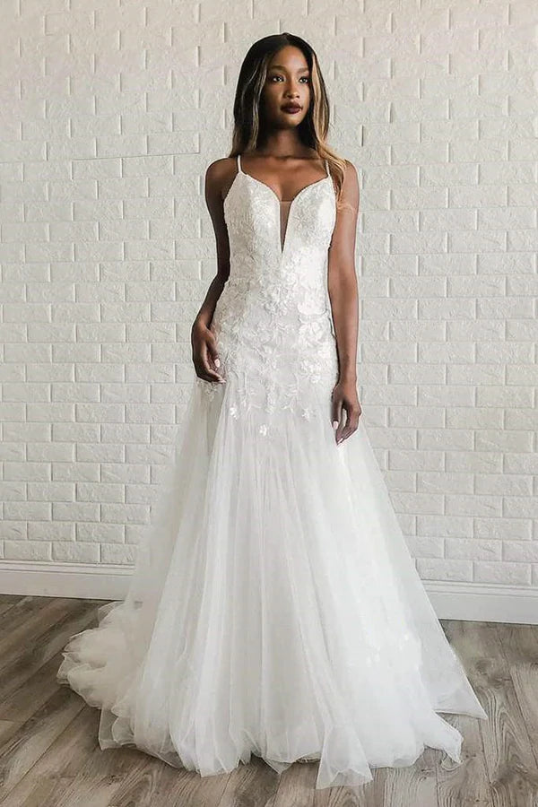 Buyishang A-Line Tulle White Spaghetti Straps Wedding Dress with Appliques