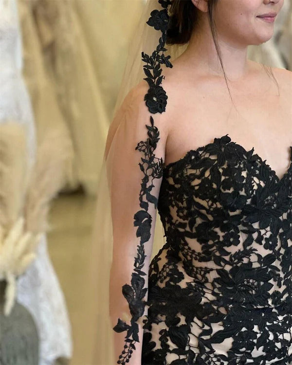 Buyishang Mermaid Black Champagne Wedding Dresses Lace Strapless Sweep Train