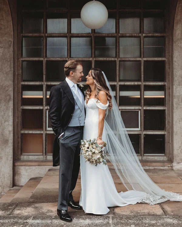 Buyishang Mermaid Satin Wedding Dresses Off the Shoulder with Slit