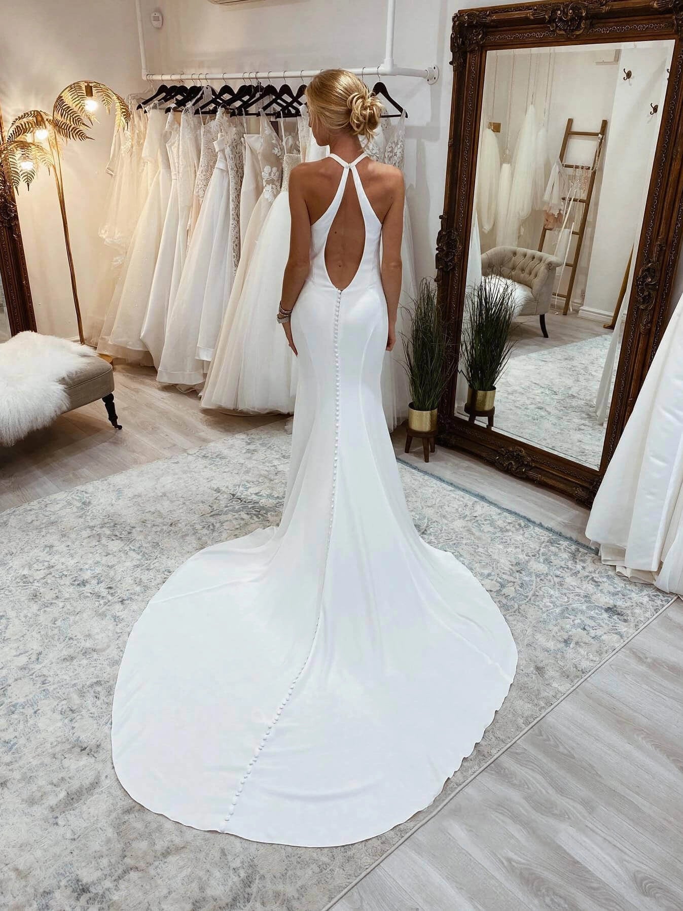 Modern Mermaid Halter Neck Satin White Floor-Length Wedding Dress