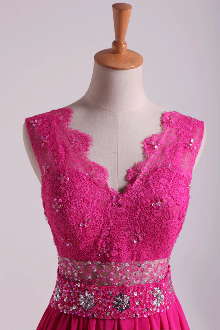 V Neck Tulle&Lace Back A Line Exquisite Chiffon Beading Party Dress