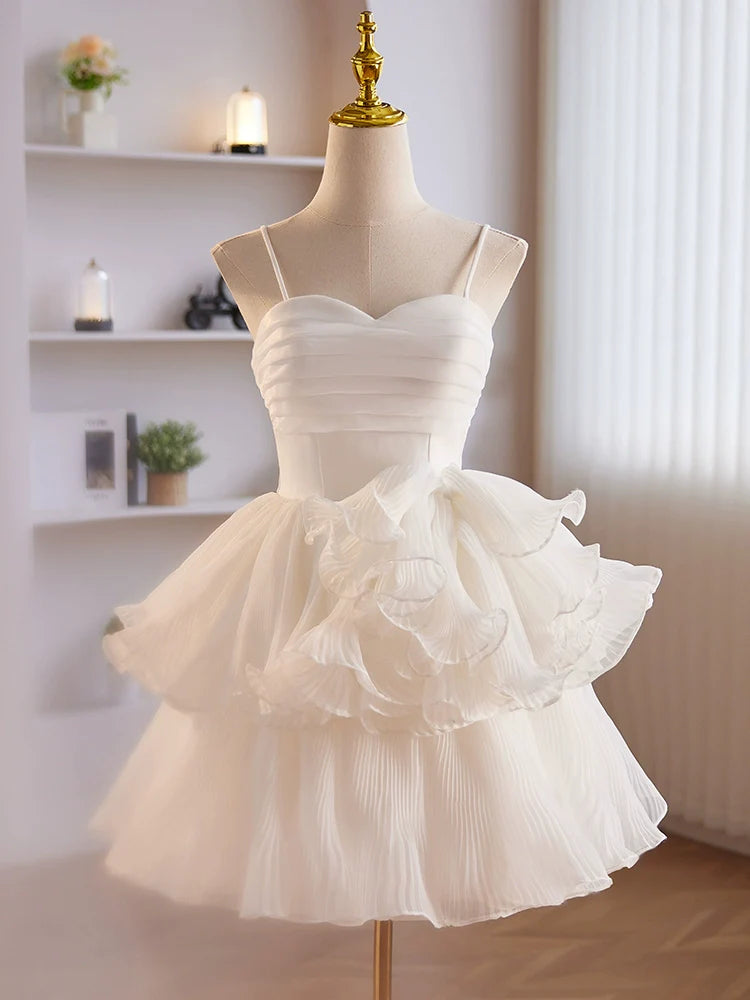 Buyishang Cute Sweetheart Neck Organza White Prom Dress White Homecoming Dresses
