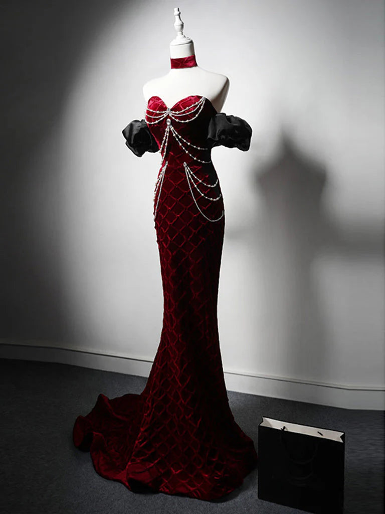 Buyishang Mermaid Sweetheart Neck Velvet Burgundy Long Prom Dress with Beads