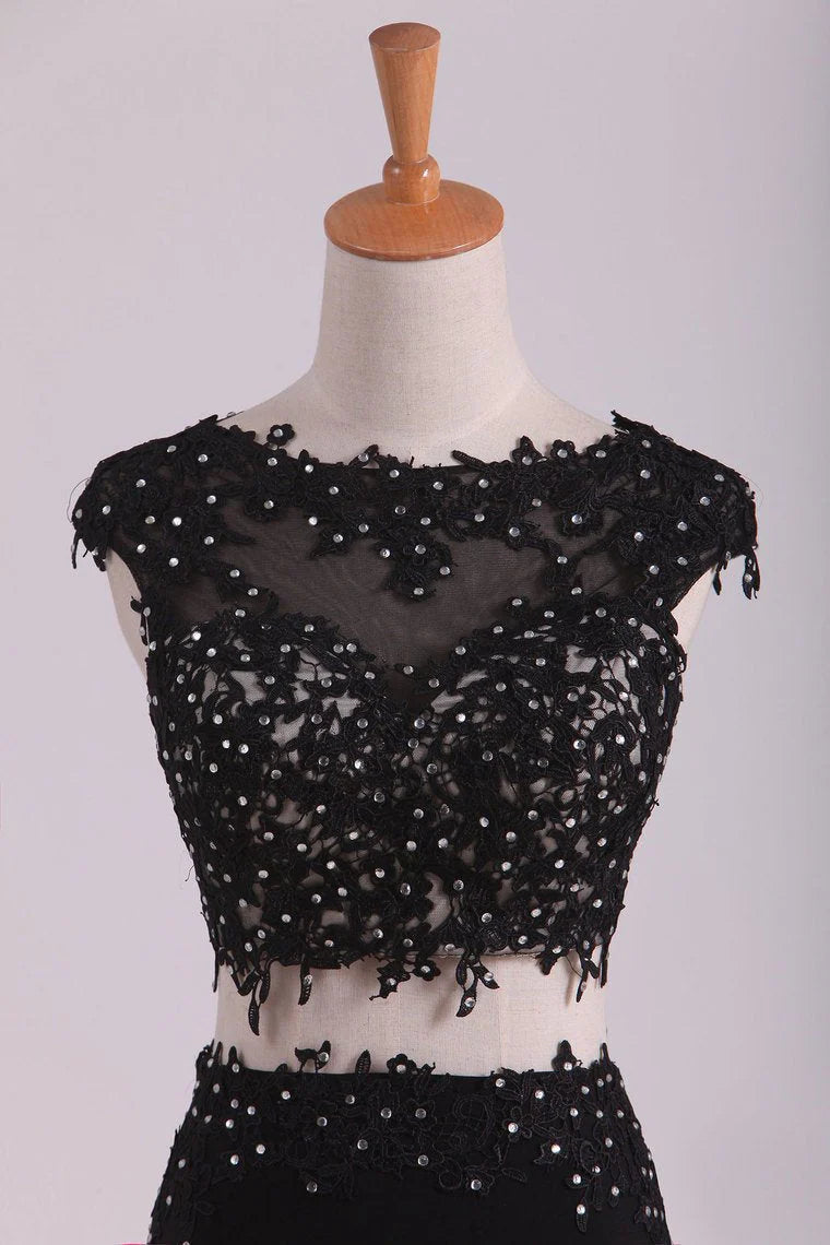 Party Dresse Scoop Sheath With Applique And Beads Two-Piece Spandex