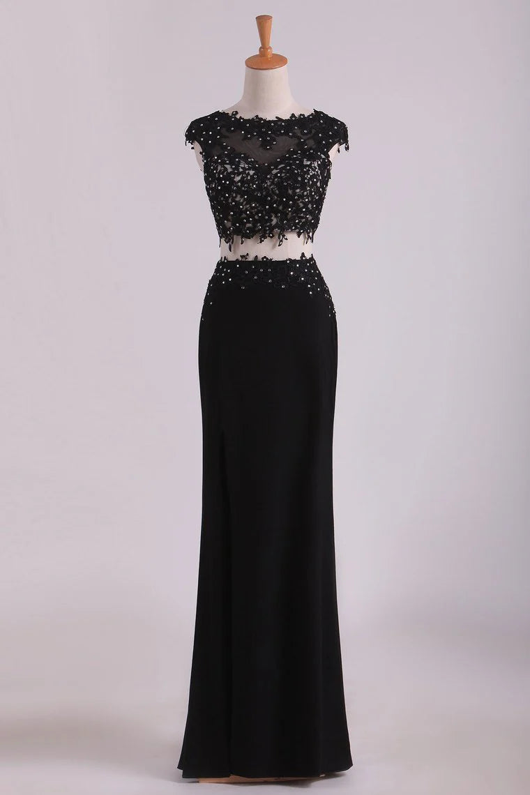 Party Dresse Scoop Sheath With Applique And Beads Two-Piece Spandex