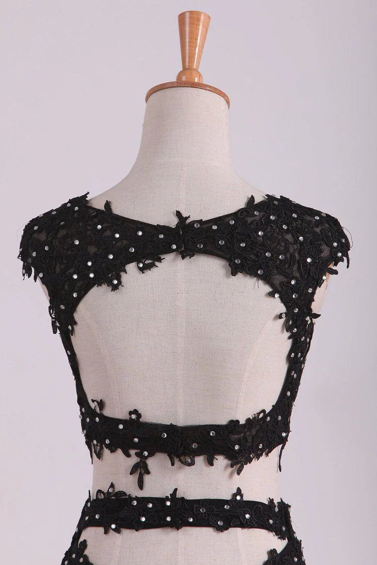 Party Dresse Scoop Sheath With Applique And Beads Two-Piece Spandex