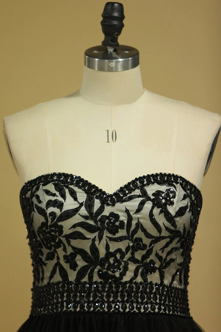 A Line Party Dresses Sweetheart Tulle With Applique & Beads Floor Length