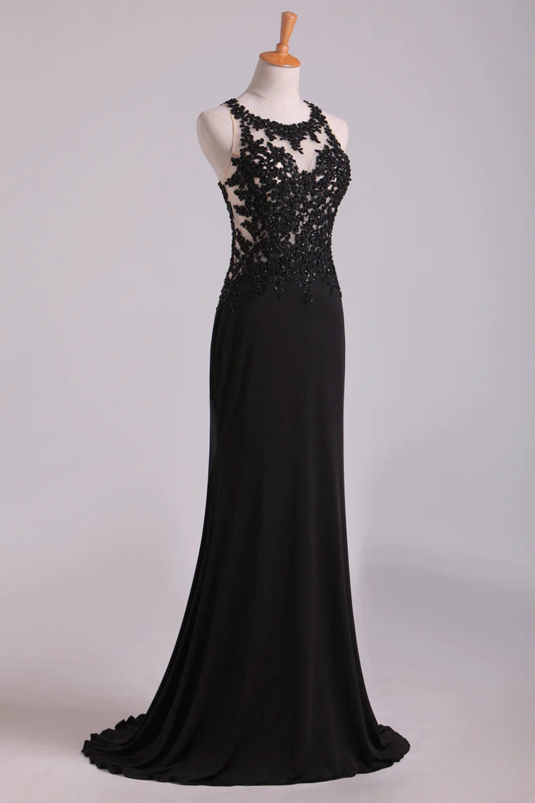 Popular Black Scoop Sheath/Column Party Dresses With Beading And Applique
