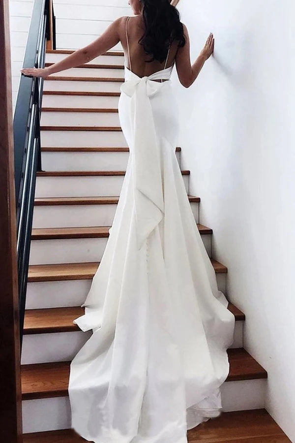 Buyishang Mermaid Spaghetti Straps Backless V Neck Mermaid Wedding Dresses
