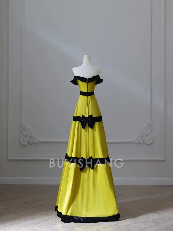 Buyishang Sexy A Line Strapless Satin Yellow Long Prom Dresses Evening Gowns