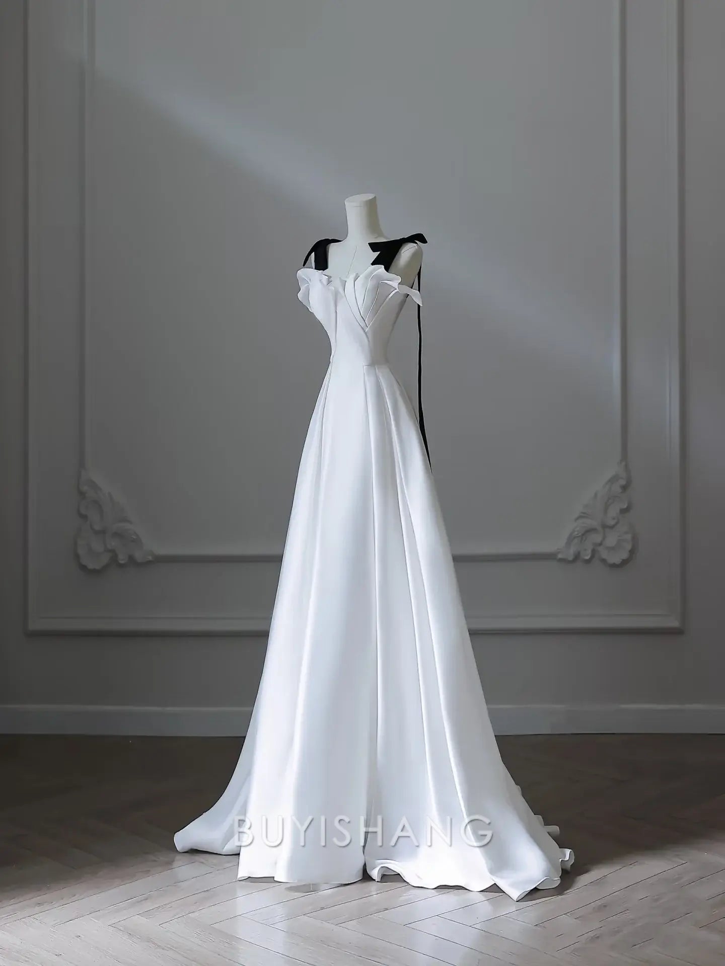 Buyishang Sexy A Line Straps White Satin Long Prom Dresses Evening Gowns