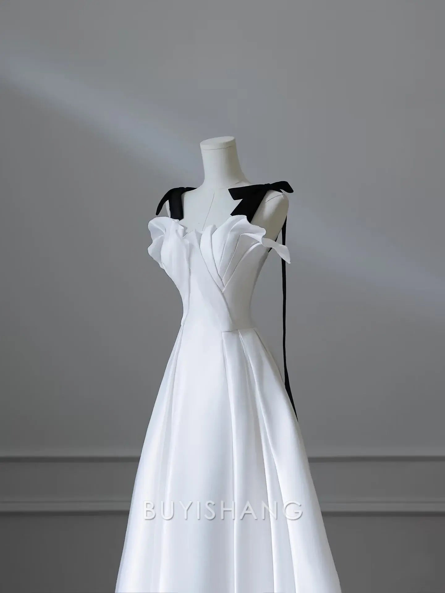 Buyishang Sexy A Line Straps White Satin Long Prom Dresses Evening Gowns