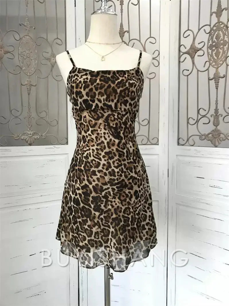 Buyishang Sexy A line Spaghetti Straps Leopard Homecoming Dresses Short Birthday Outfits