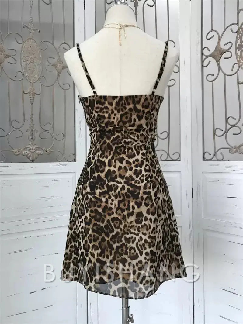 Buyishang Sexy A line Spaghetti Straps Leopard Homecoming Dresses Short Birthday Outfits