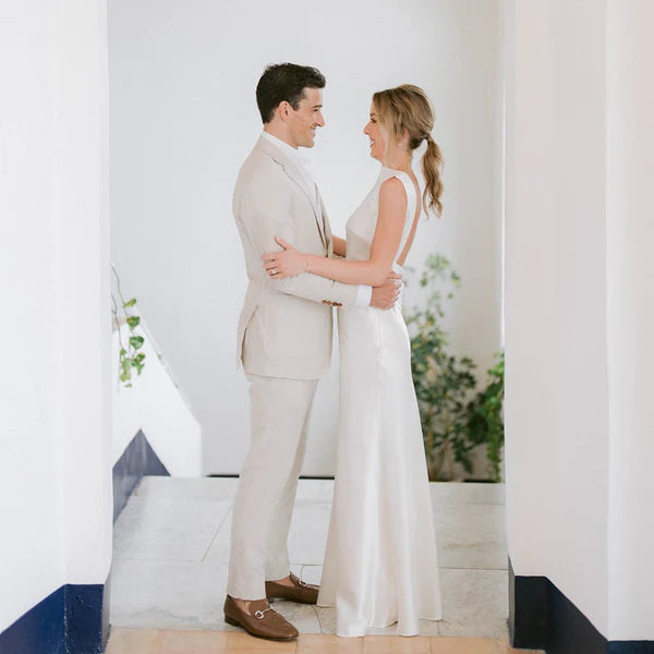 Buyishang Sheath High Bateau Neck Backless Silk Satin Wedding Dress