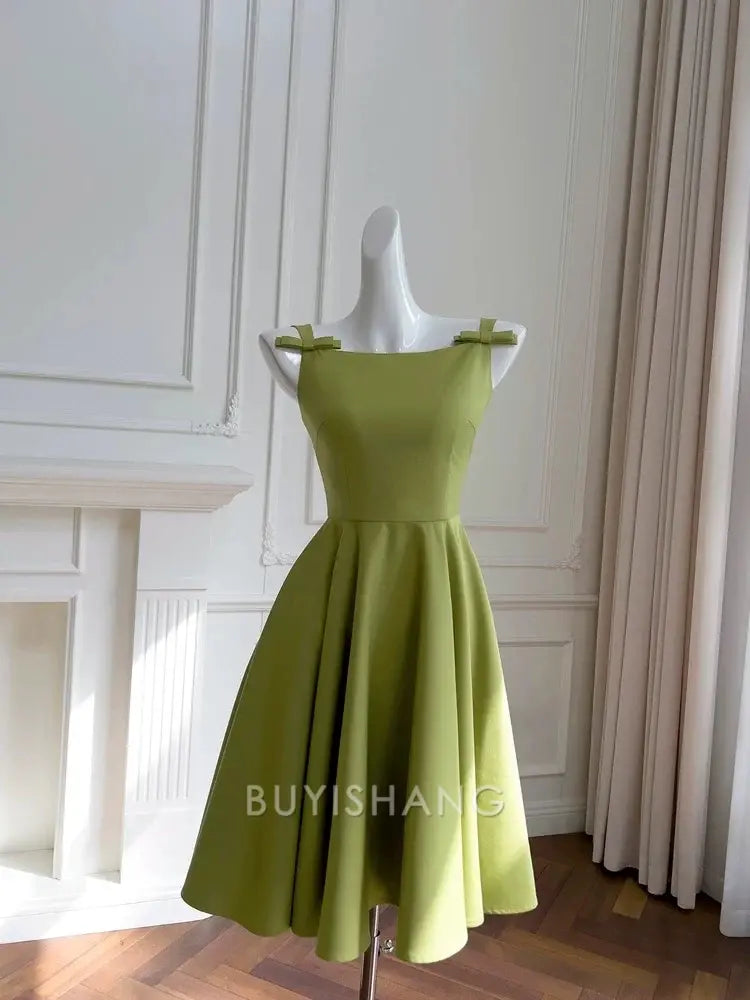 Buyishang Simple A line Straps Green Short Homecoming Dresses Birthday Outfit