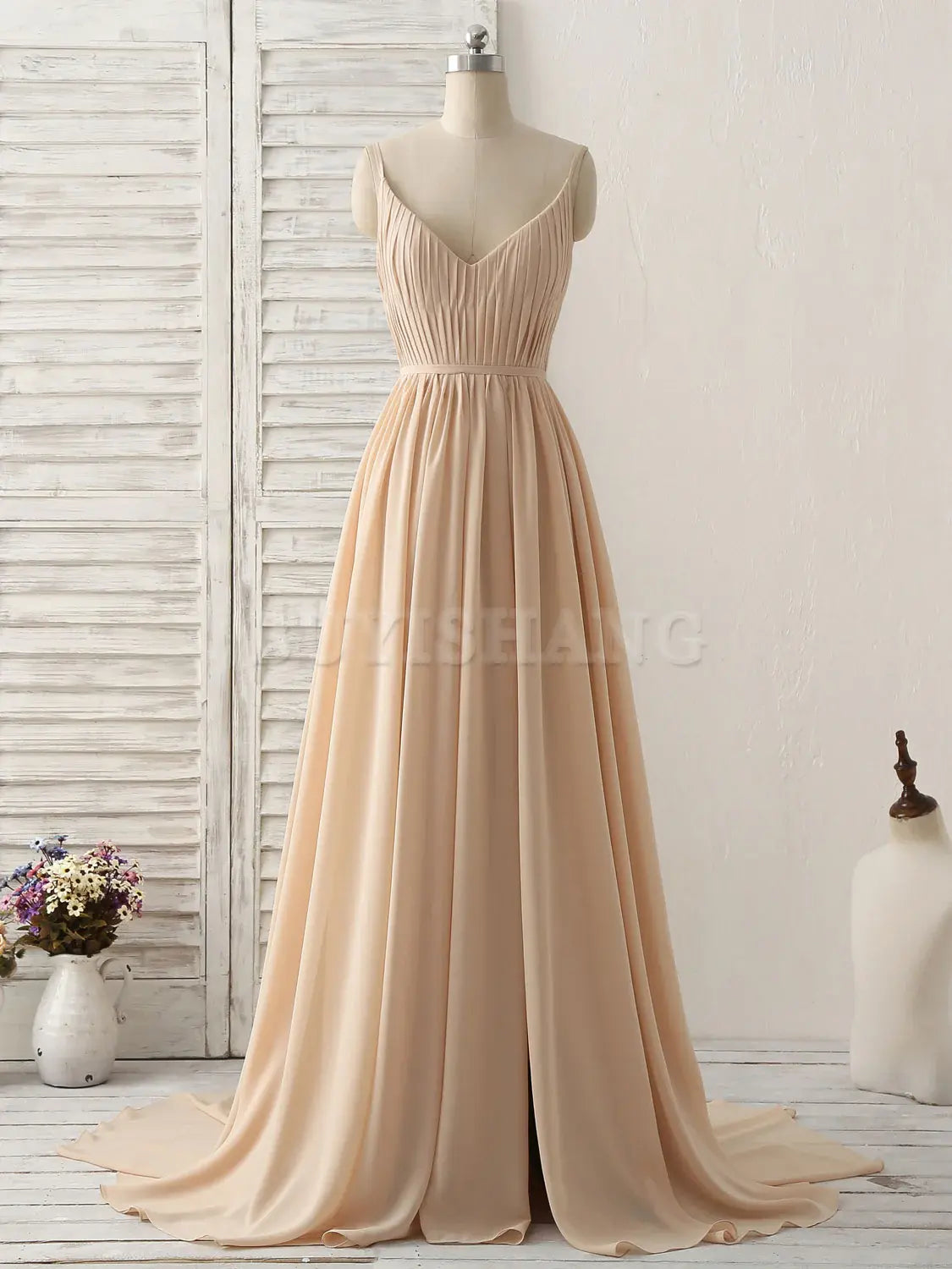 Buyishang Simple Champagne Long Prom Dresses V Neck Chiffon Bridesmaid Dress Bridesmaid dress shop