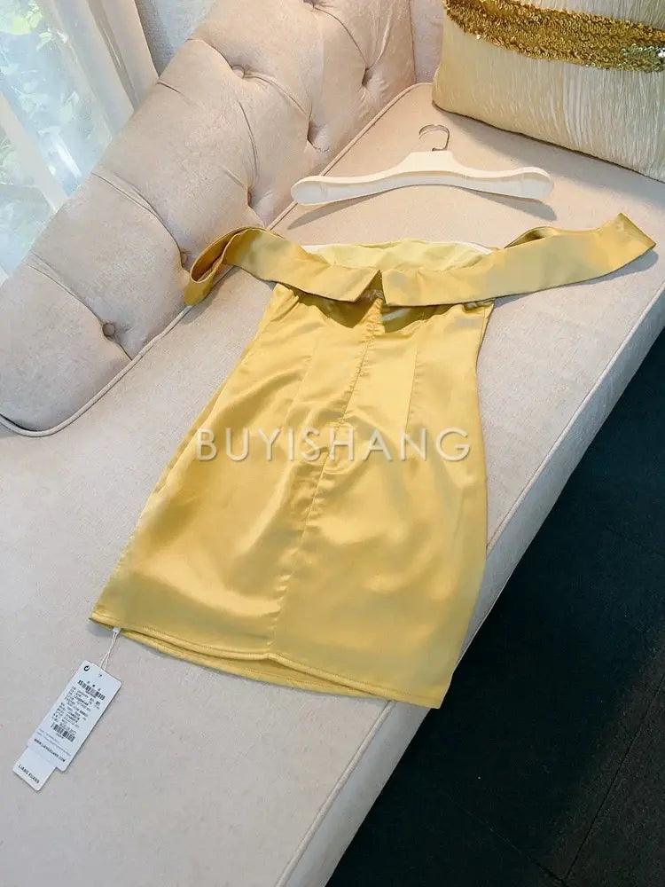 Buyishang Simple Sheath Off The Shoulder Yellow Short SatinHomecoming Dresses Birthday Outfit