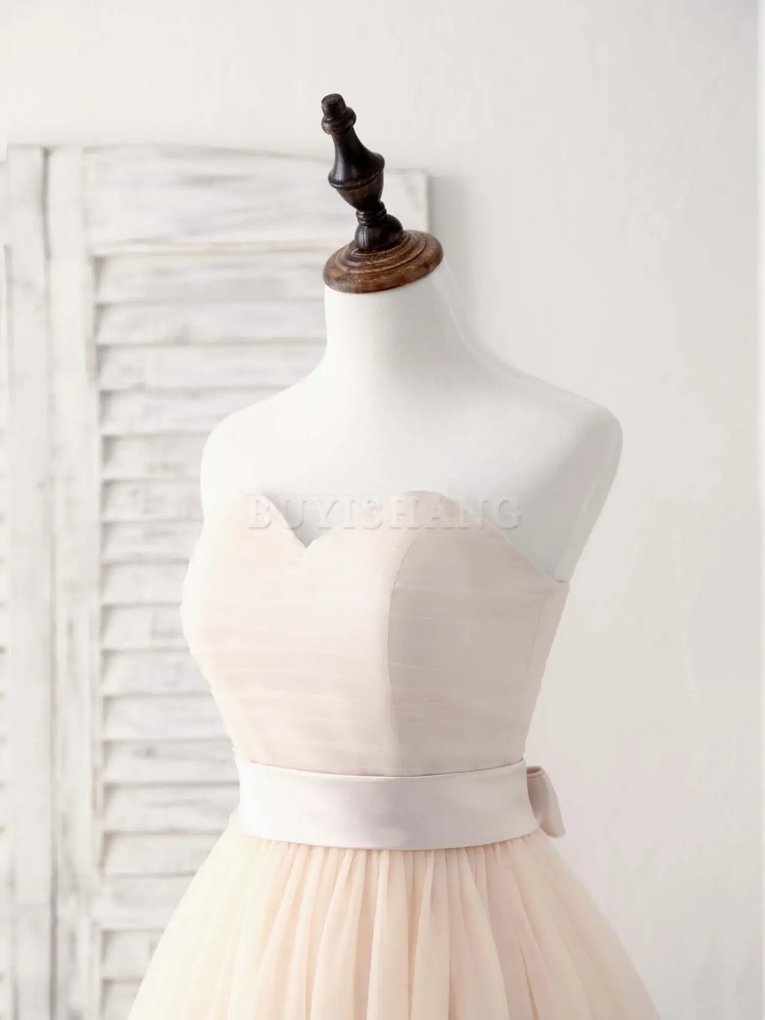 Buyishang Simple Sweetheart Tulle Short Prom Dress Champagne Bridesmaid Dress Bridesmaid dress shop