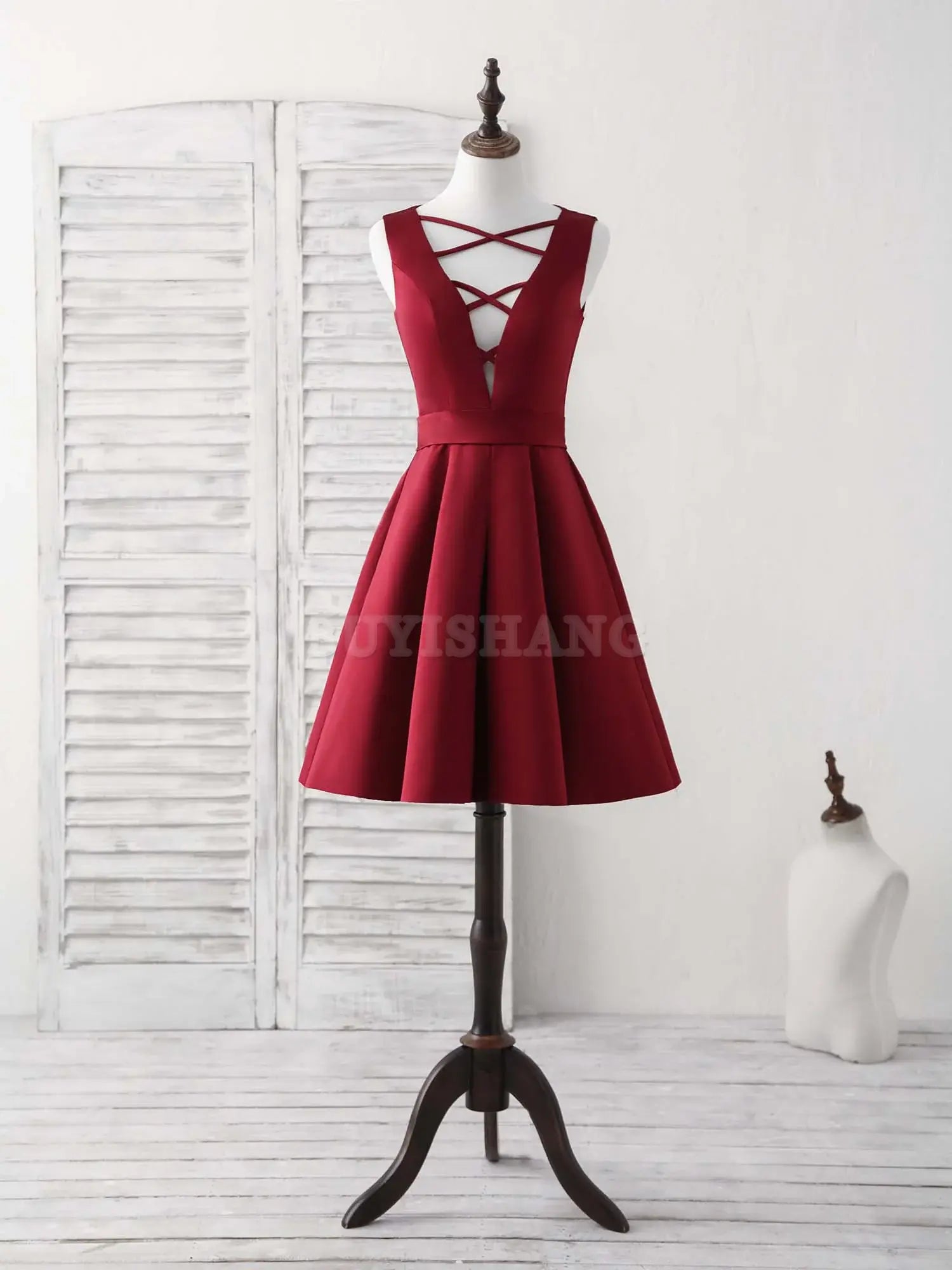 Buyishang Simple V Neck Burgundy Short Prom Dress Satin Homecoming Dress Bridesmaid dress shop