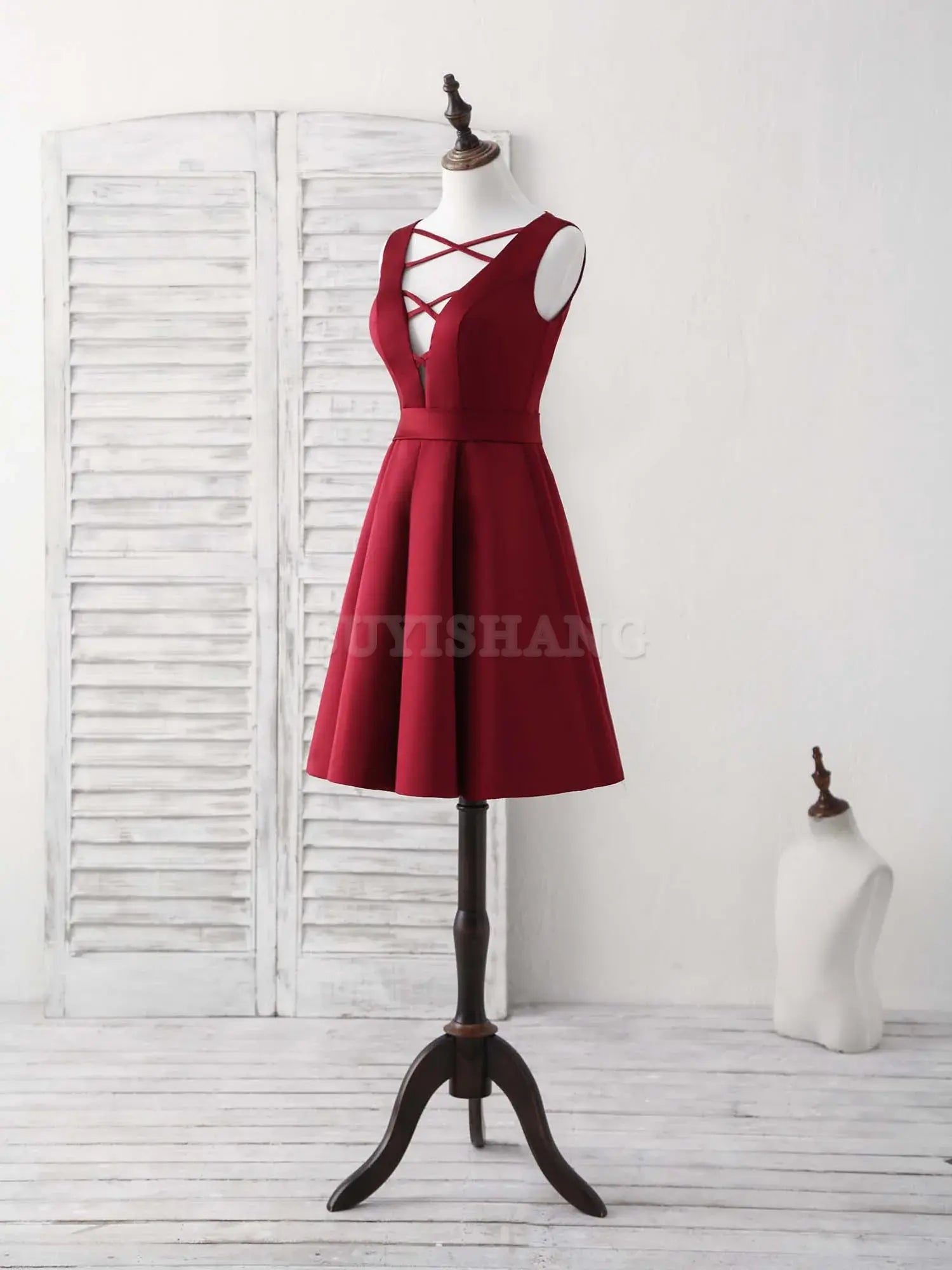Buyishang Simple V Neck Burgundy Short Prom Dress Satin Homecoming Dress Bridesmaid dress shop