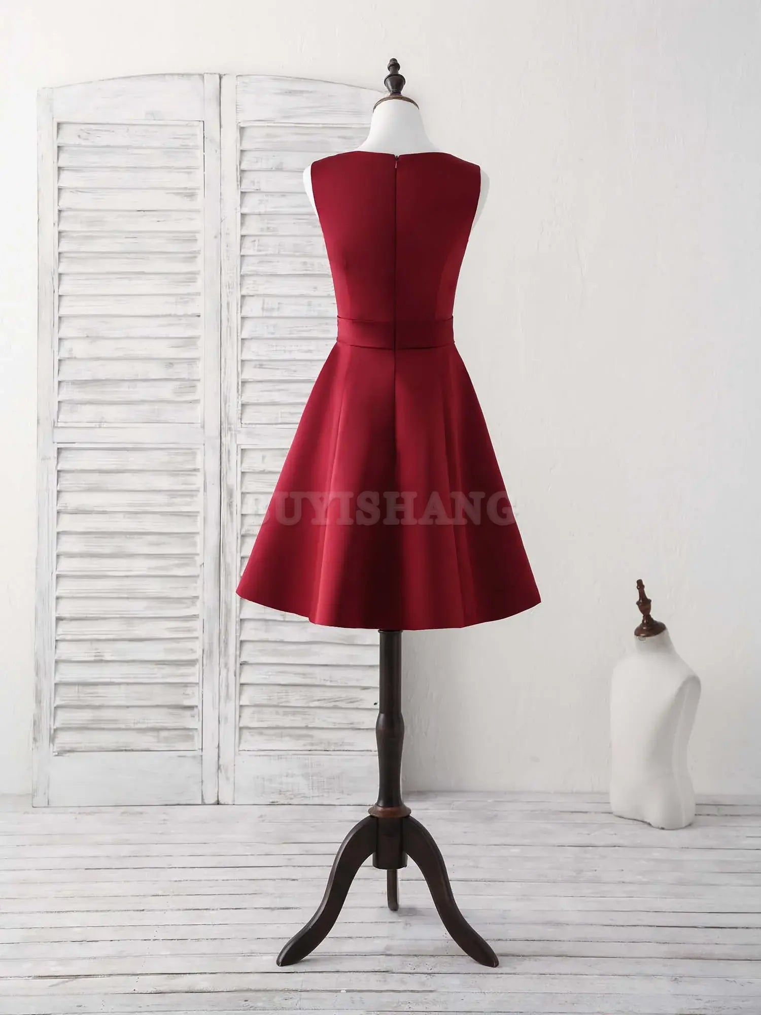 Buyishang Simple V Neck Burgundy Short Prom Dress Satin Homecoming Dress Bridesmaid dress shop