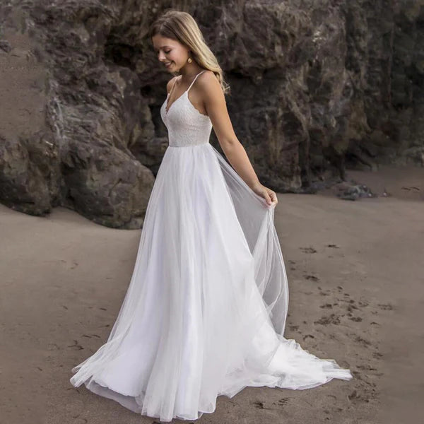 Buyishang A-Line Tulle Spaghetti Straps Wedding Dresses With Lace Appliques