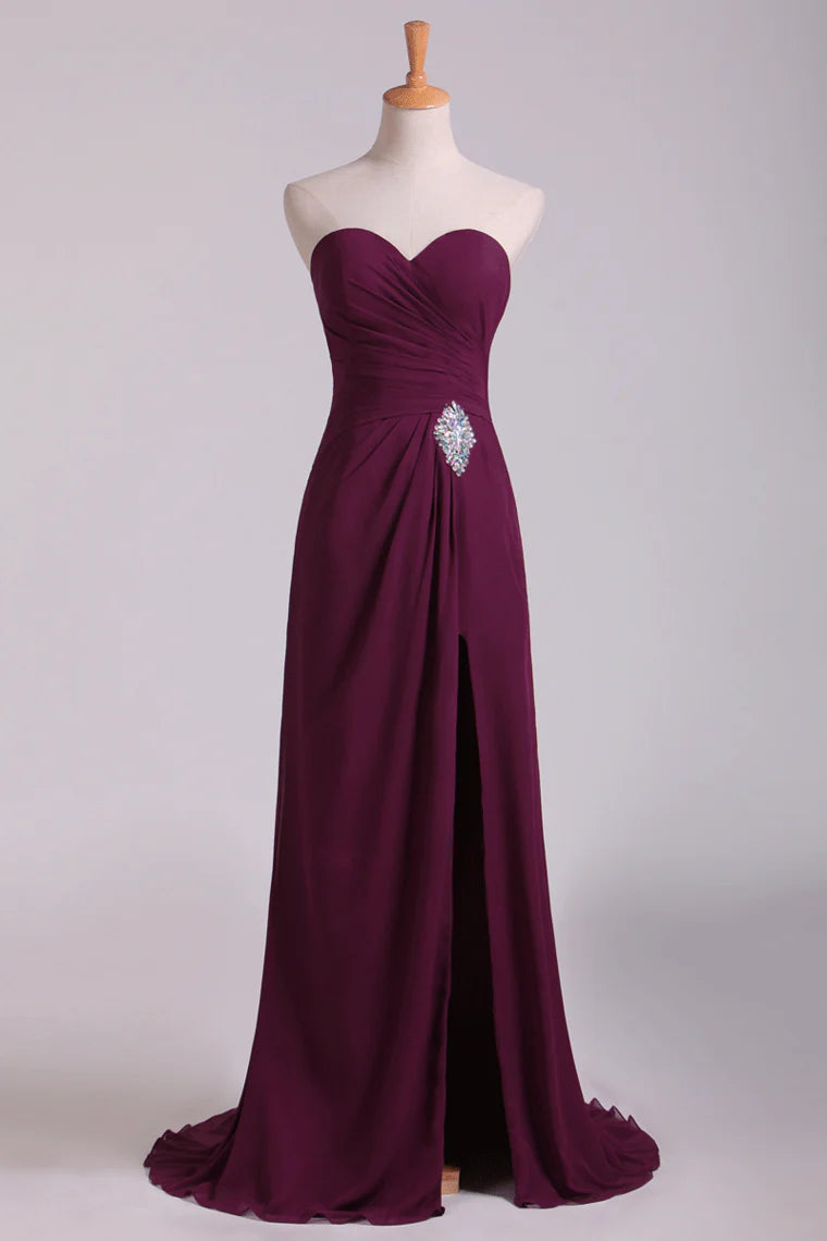 Sweetheart Sheath/Column Chiffon Party Dress Ruffled And Beaded New