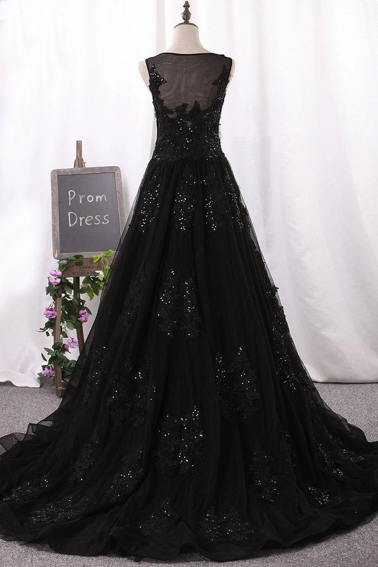 Mermaid Scoop Tulle Party Dresses With Applique Court Train Detachable