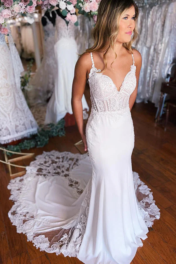 Buyishang White Boho Mermaid Spaghetti Straps Long Wedding Dress with Lace