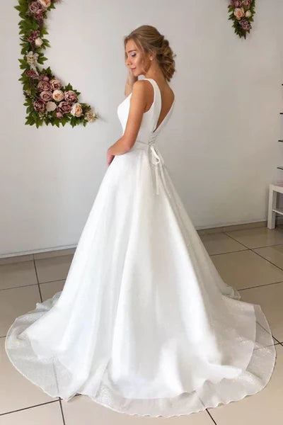 Buyishang A-line Attractive V-neck Simple Wedding Dress Rustic Wedding Gown