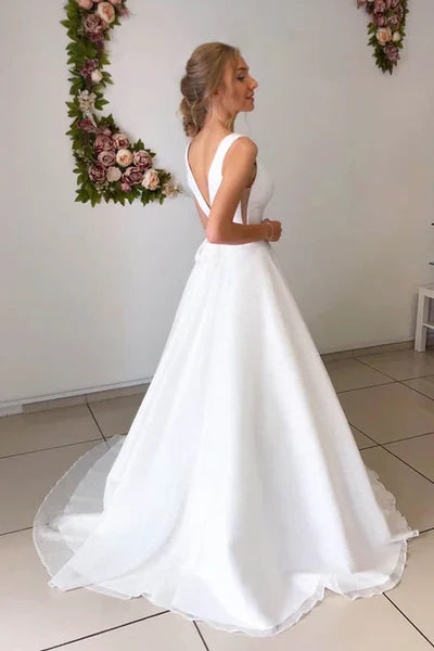 Buyishang A-line Attractive V-neck Simple Wedding Dress Rustic Wedding Gown
