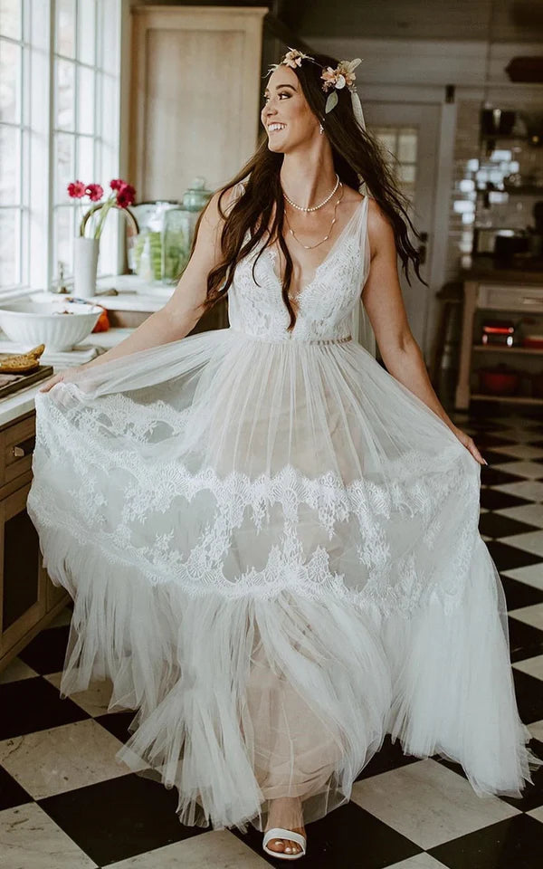 Buyishang A-Line Lace Bohemian V-neck Wedding Dress With Low-V Back And Appliques