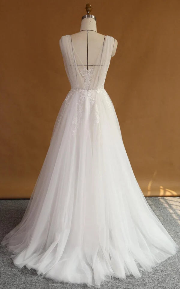 Buyishang A-Line Strapped V-Neck Lace Satin Dress With Appliques Low-V Back