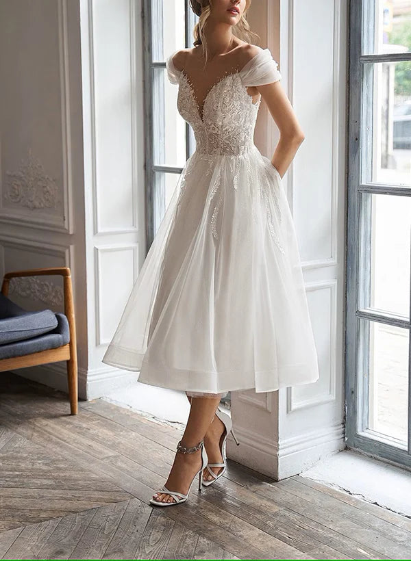 Buyishang A-Line Sweetheart Long Sleeves Elegant Tulle Wedding Dresses With Appliques Lace