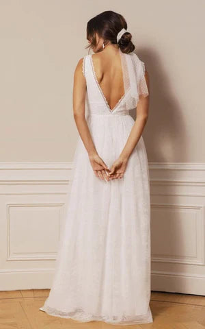 Buyishang Bohemian Lace Tulle Plunging Neckline A Line Floor-length Deep-V Back Wedding Dress