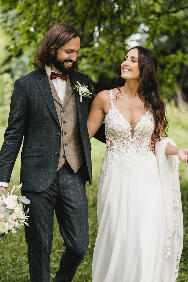 Buyishang A-Line V Neck Chiffon Wedding Dresses with Appliques