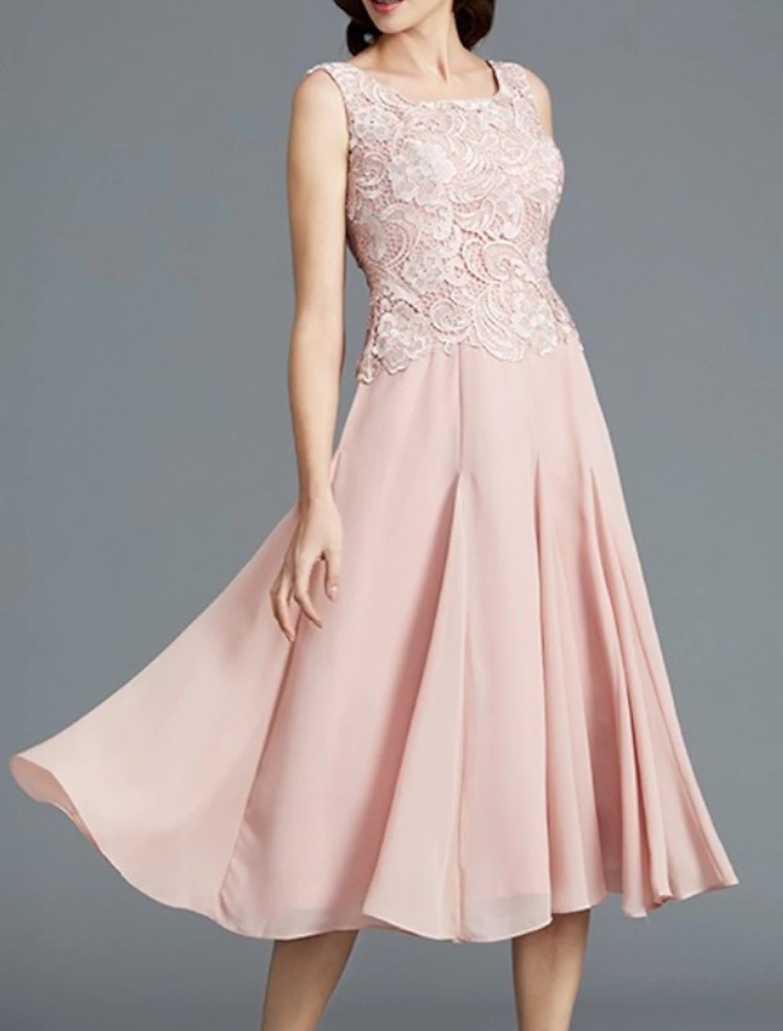 Two Piece A-Line Mother of the Bride Dress Elegant Jewel Neck Knee Length Chiffon Lace Short Sleeve with Pleats Embroidery