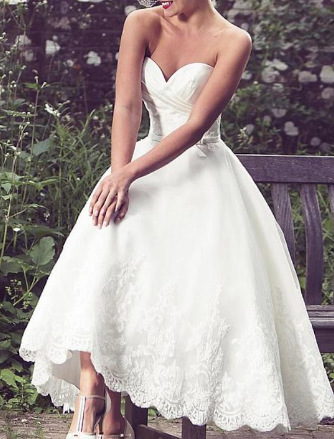 Little White Dresses Wedding Dresses A-Line Sweetheart Cap Sleeve Tea Length Lace Bridal Gowns With Appliques
