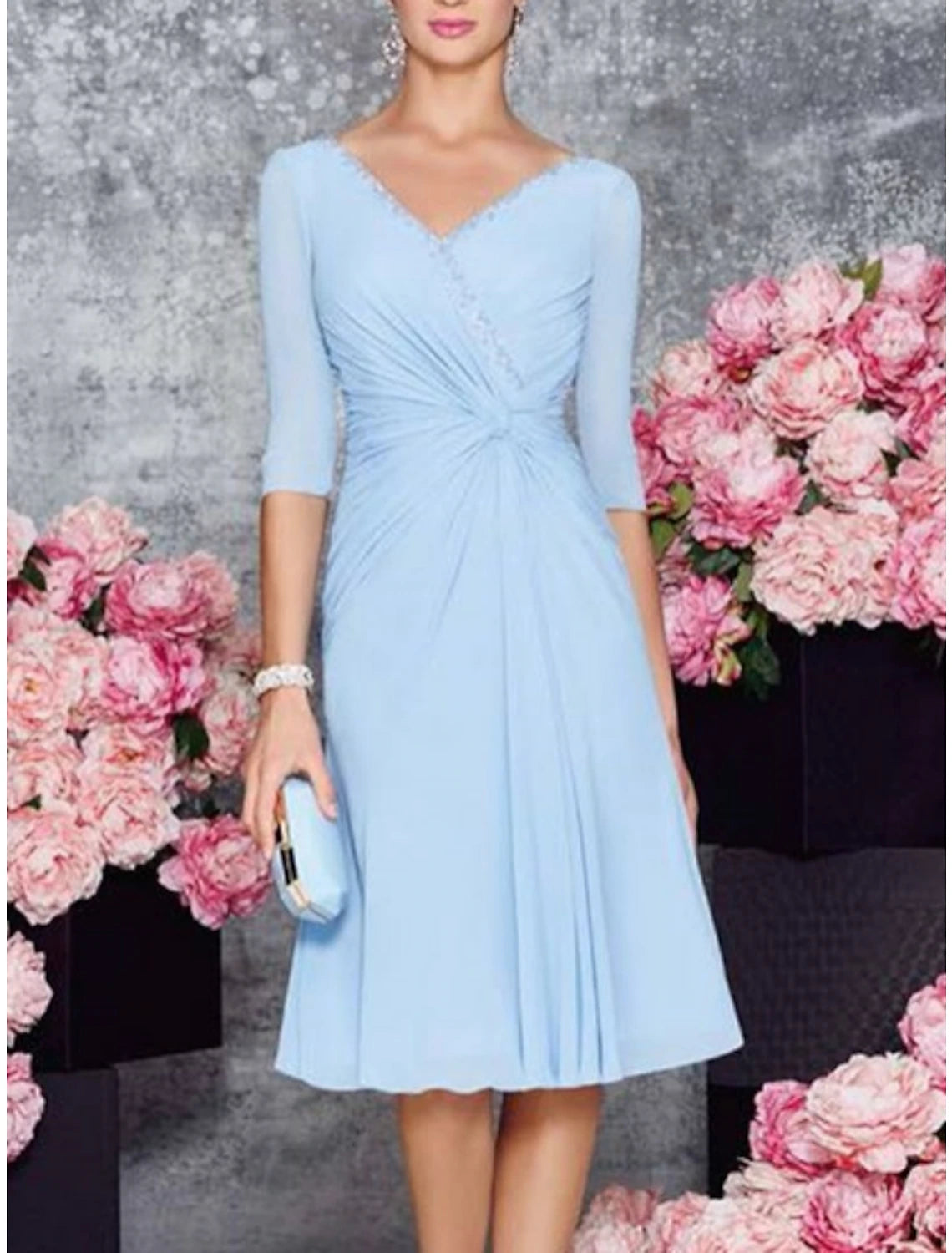 A-Line Mother of the Bride Dress Wedding Guest Party Elegant Petite V Neck Knee Length Chiffon Lace Half Sleeve with Ruching Solid Color